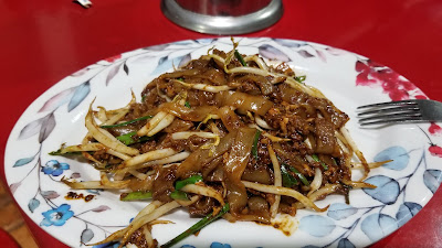 Man Char Kuey Teow Wet Style Penang (Halal)