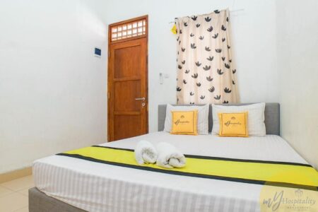 kamar Anggrek Guest House Cirebon