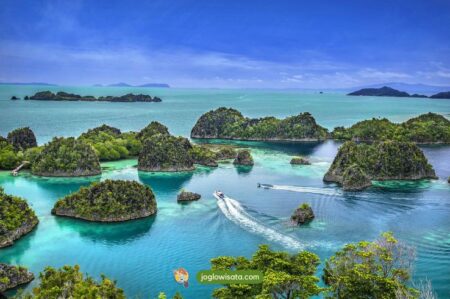 5 Cara ke Raja Ampat yang Praktis dan Hemat