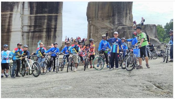 rute sepeda di tebing breksi