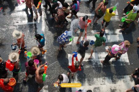 7 Tips Menikmati Festival Air Songkran saat Wisata di Thailand
