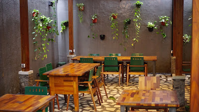 Ekologi Desk & Coffee