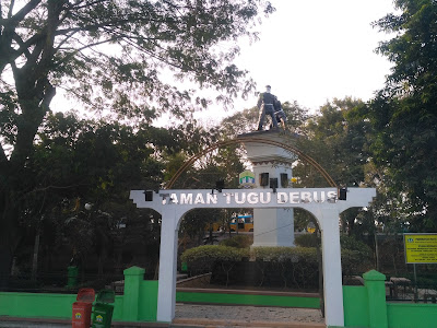 Taman Tugu Debus 