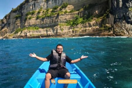 Pantai Sine, Pesona Wisata Tulungagung yang Hits Banget