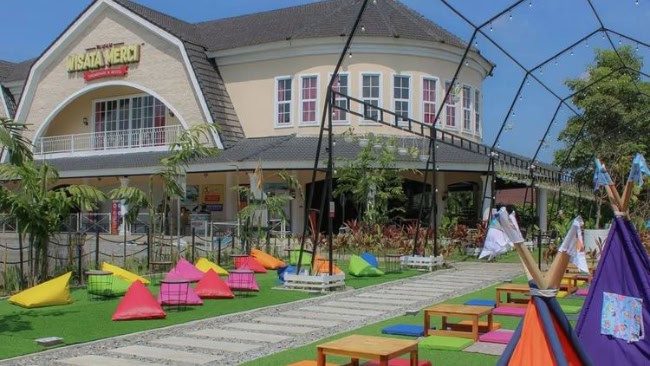 Kuliner di Merci Resto by native
