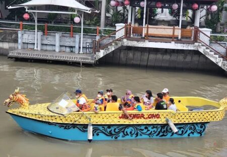 Wisata Perahu Kalimas Rute Monkasel
