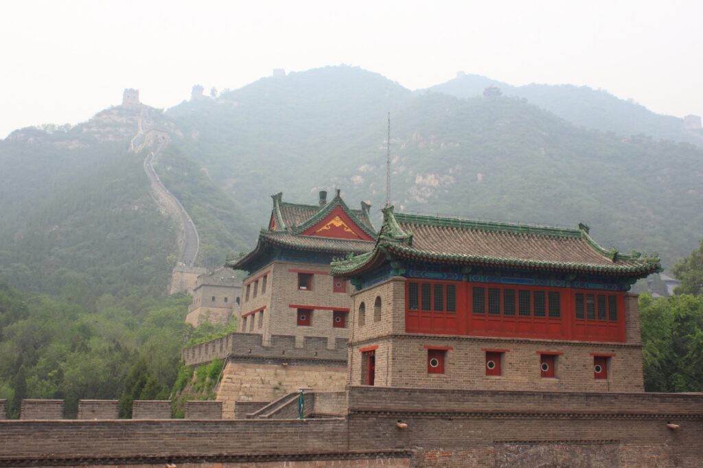 Juyongguan Great Wall menjadi salah satu favorit dalam paket wisata China